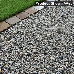 10mm Silver Granite Chippings Shown Wet