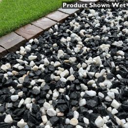 20mm Black & White Chippings Shown Wet