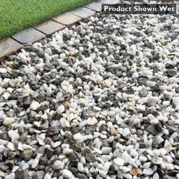 20mm Grey & White Chippings Shown Wet