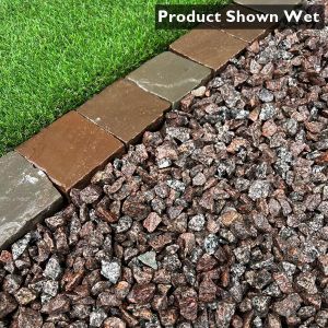 20mm Pink Granite Chippings Shown Wet