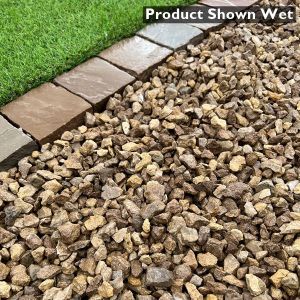 20mm Old English Chippings Shown Wet