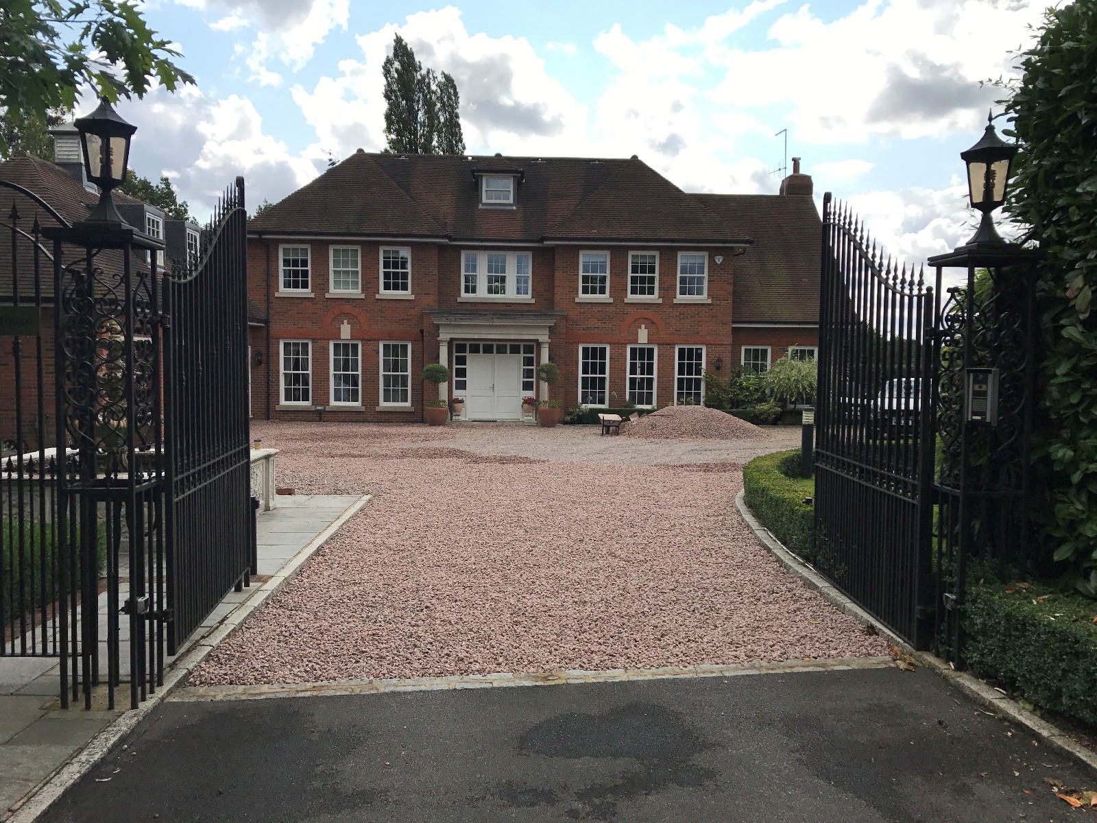 20mm Staffordshire Pink Gravel